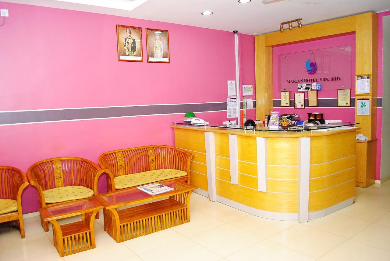 Marjan Hotel Sdn Bhd Chukai Exterior photo