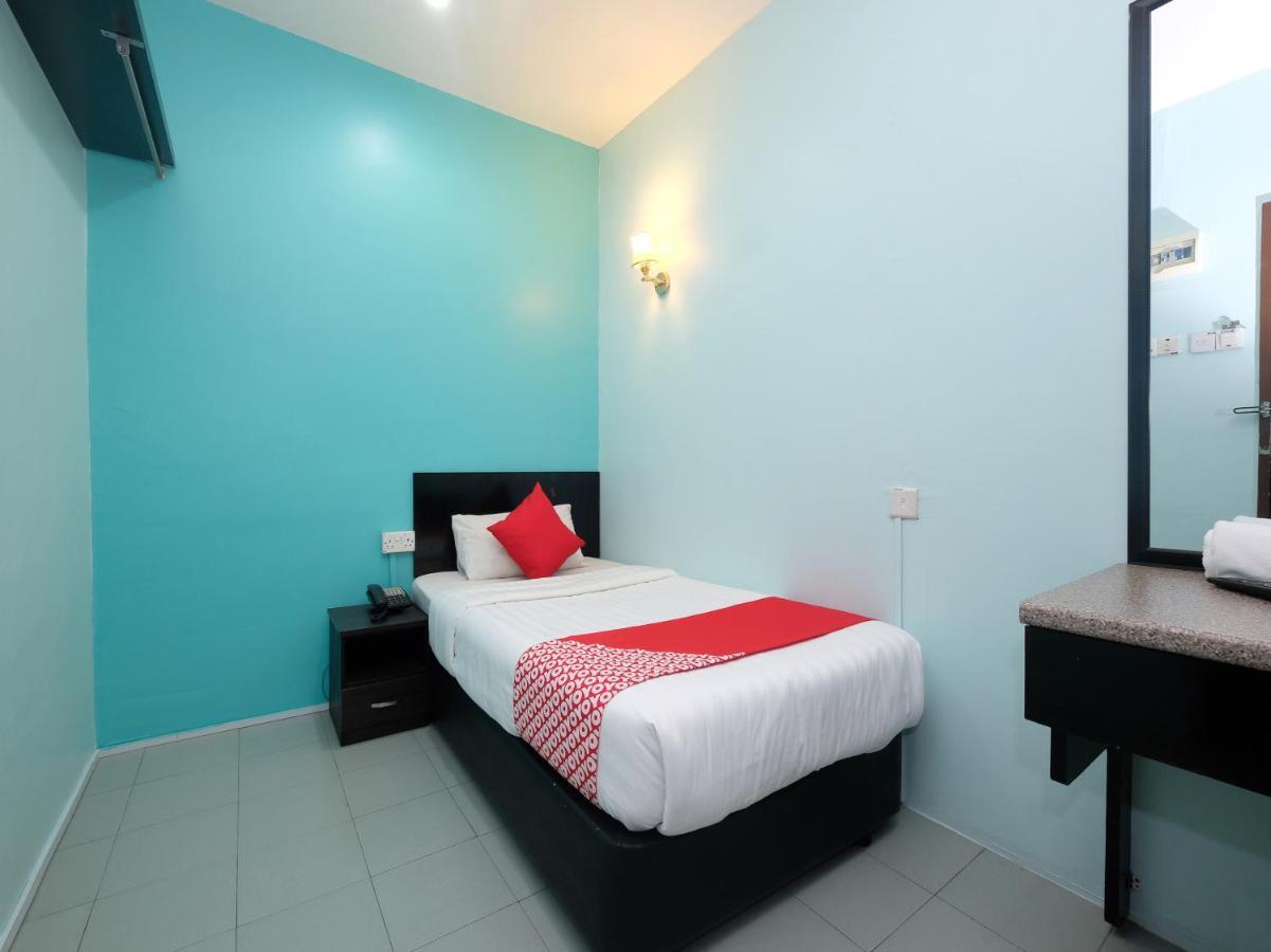 Marjan Hotel Sdn Bhd Chukai Exterior photo