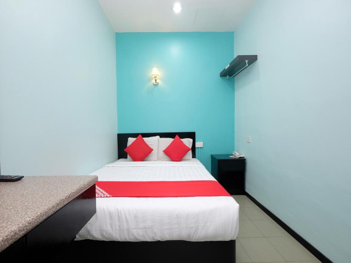 Marjan Hotel Sdn Bhd Chukai Exterior photo